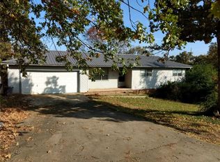 106 Gatie Frank Dr, Poteau, OK 74953
