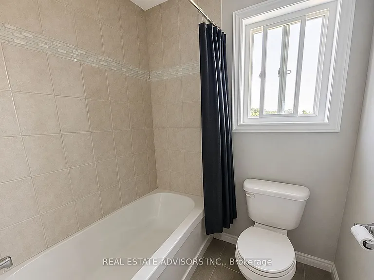 1364 Caen Ave — Photo 11