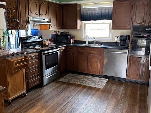 5th image of 2910 Koop Rd