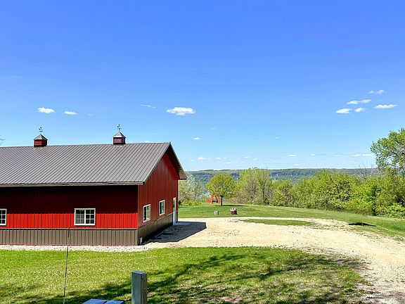 4th image of 28771 Deerfield Ln