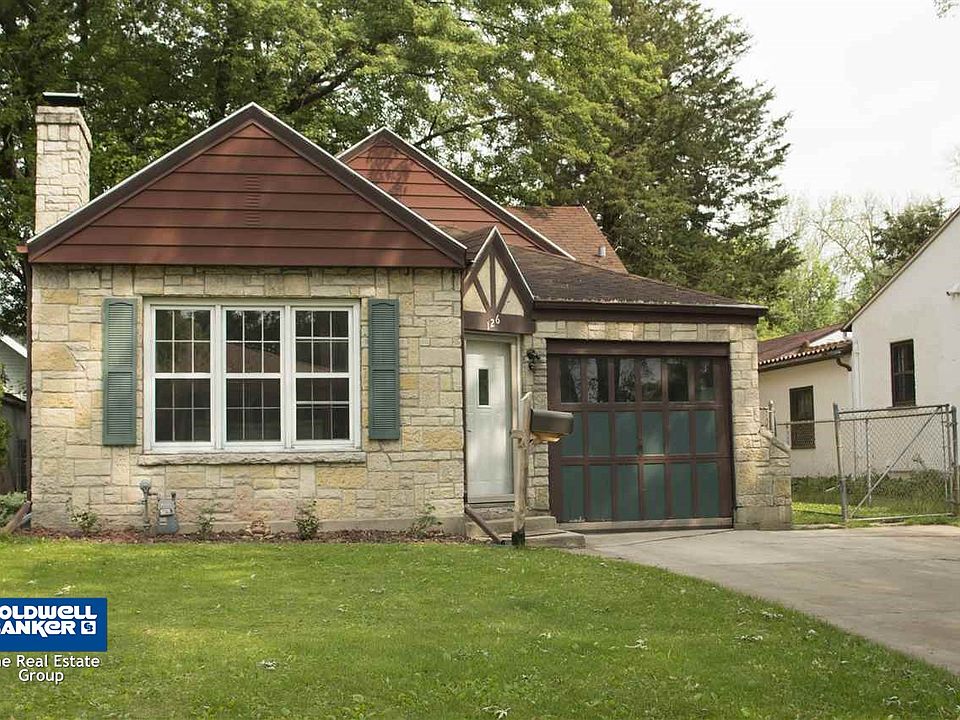 1st image of 126 Antoinette St