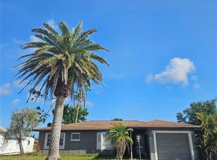 11 Golfview Rd, Rotonda West, FL 33947