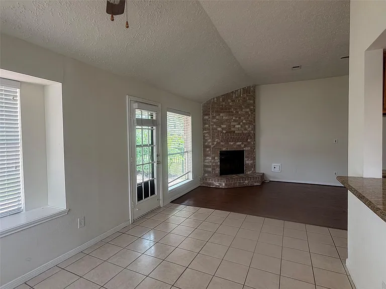 3806 Carya Cir — Photo 11