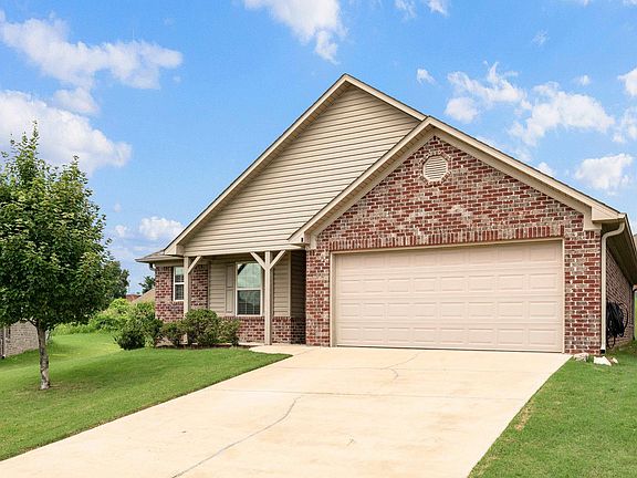 2nd image of 928 Alise Cir