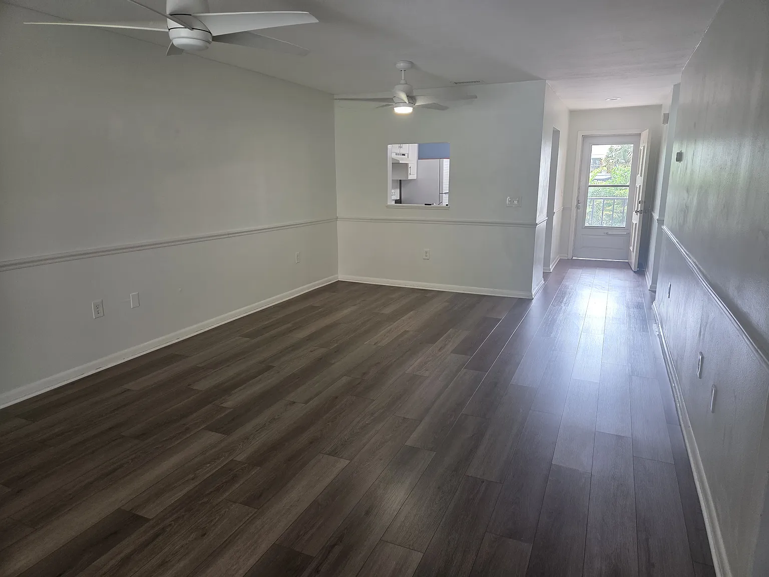 100 Grand Blvd — Photo 4