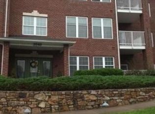 3040 McVitty Forest Dr APT 106, Roanoke, VA 24018