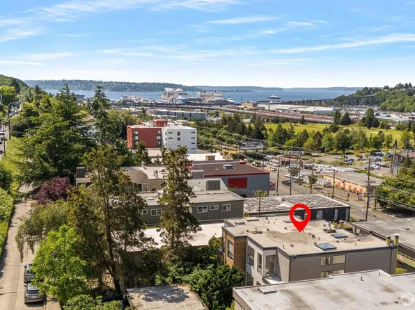 2831 14th Avenue W #2, Seattle, WA 98119