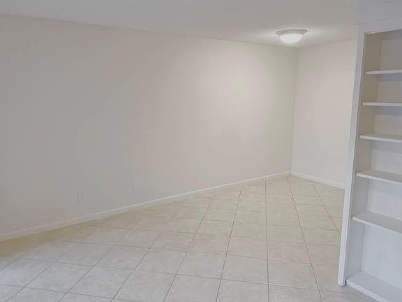 2nd image of 3804 N Oak Dr Unit X31