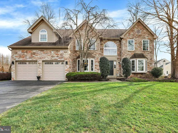 4901 Crosspoint Dr, Doylestown, PA 18902