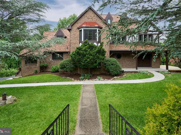 7423 Round Hill Rd, Frederick, MD 21702