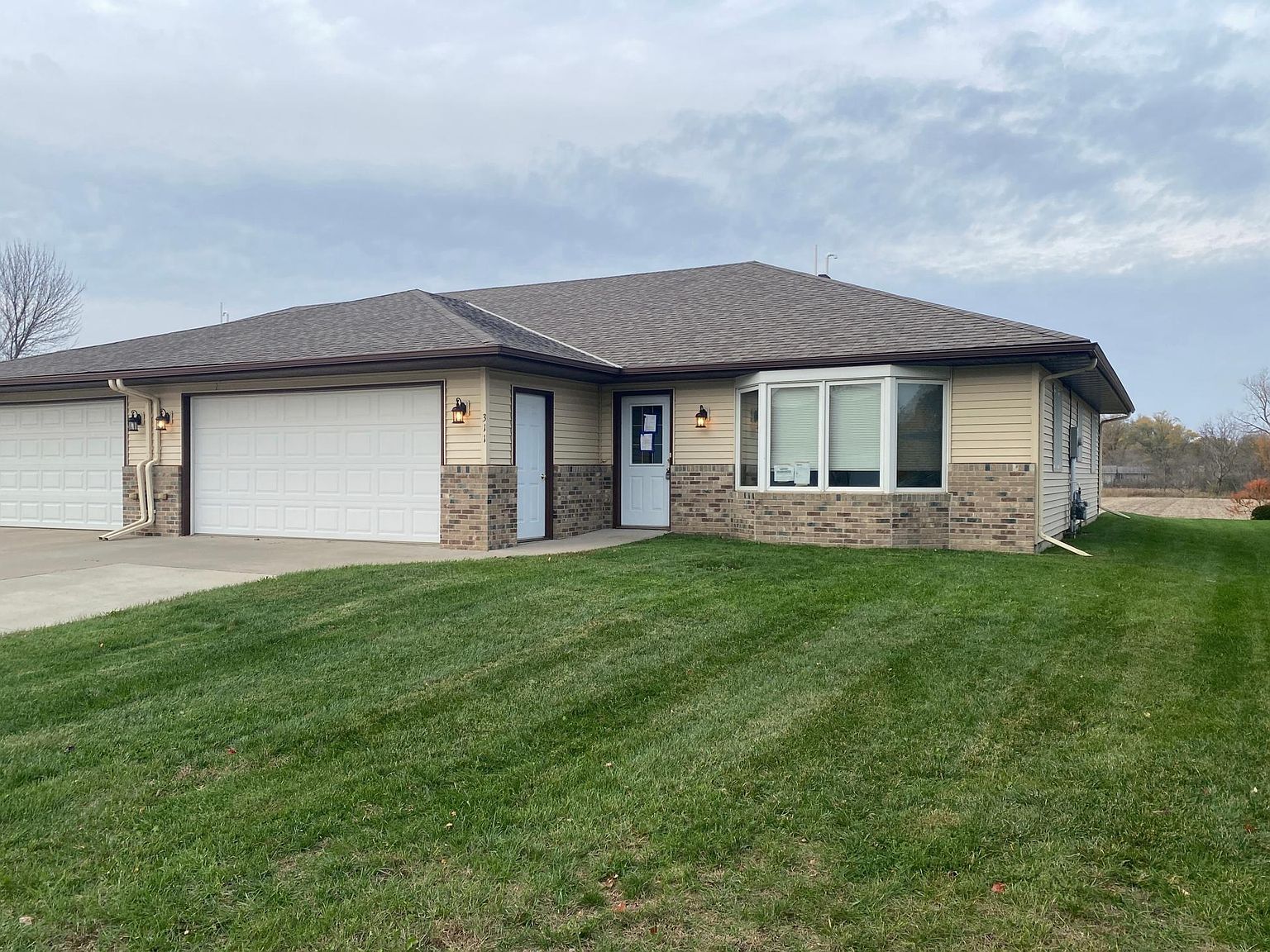 311 W Thruen St, Morristown, MN 55052 | Zillow