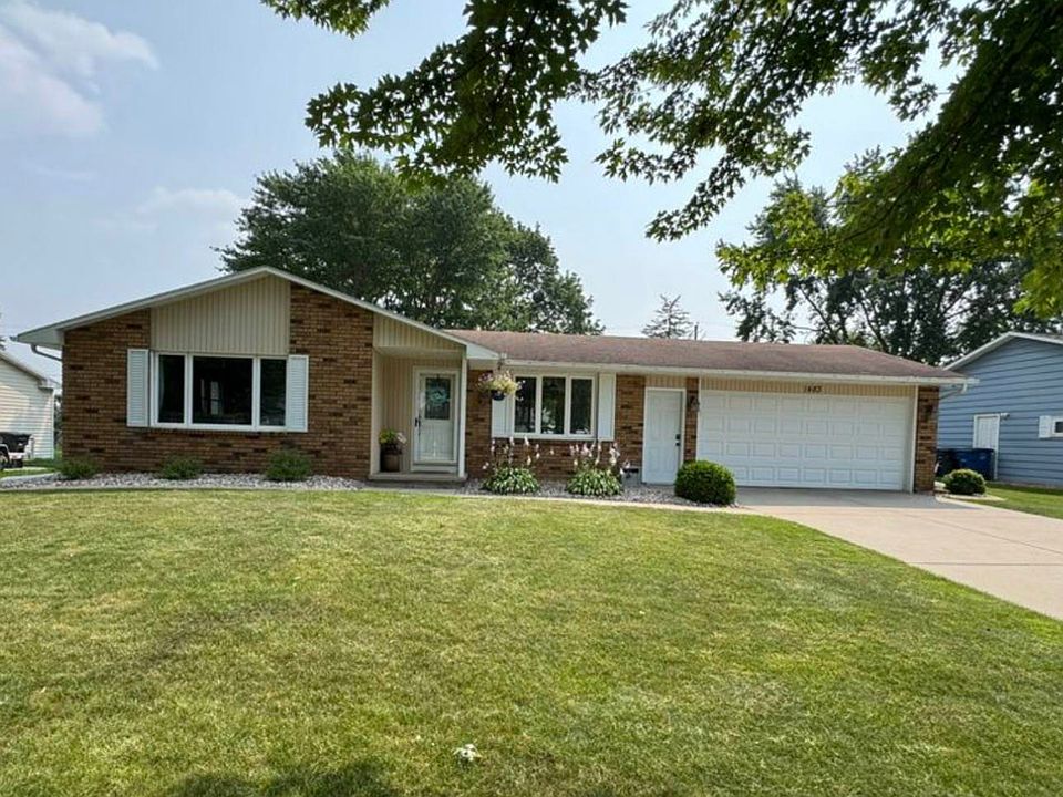 1st image of 1483 Commanche Ave