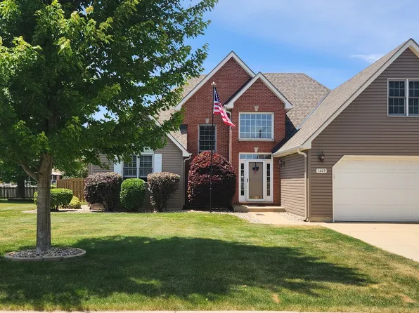 1609 Lorraine Dr, Sandwich, IL 60548