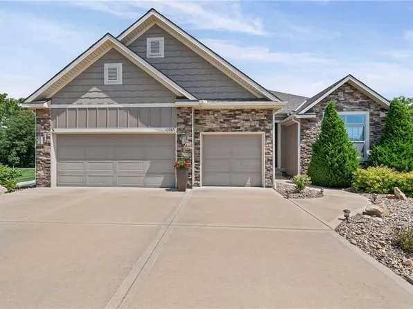 13365 N Silver Ridge Dr, Platte City, MO 64079