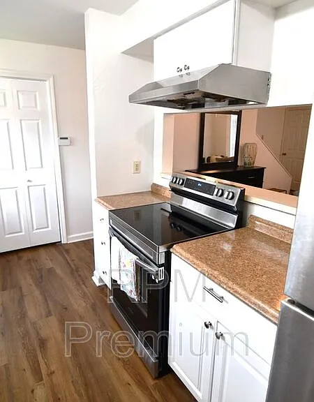 1795 Boulevard De Province #A — Photo 4