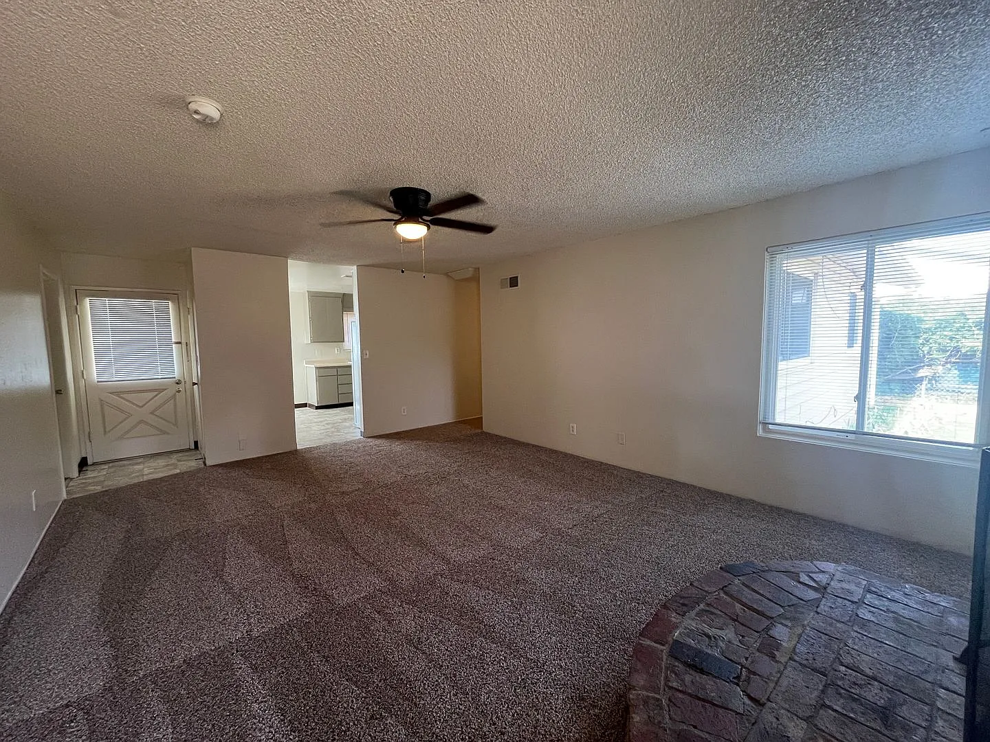 Anderson 3 Bedroom Home in Cascade Neighborhood with fenced yard — Photo 4