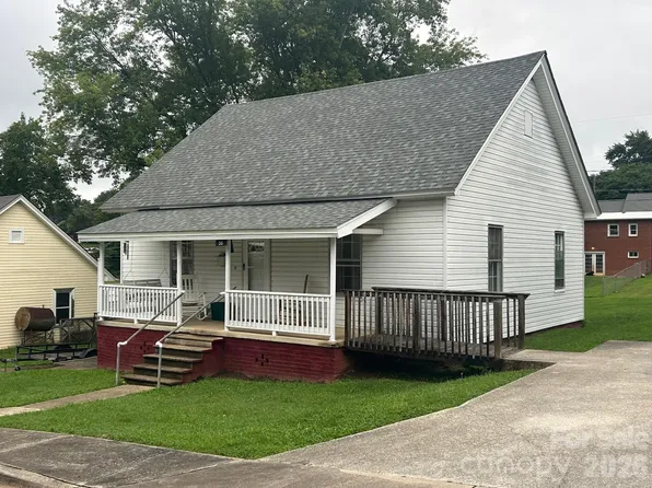35 2nd St, Marion, NC 28752