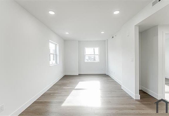 2nd image of 1611 Foulkrod St #304