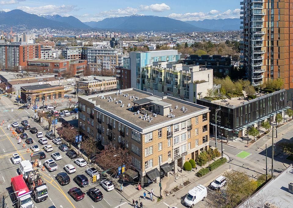 1st image of 205 E 10th Ave #208