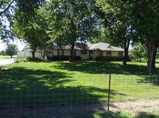 28660 Woodland Rd, Paola, KS 66071