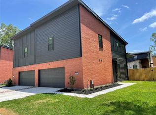 2515 Appian Way #B, New Caney, TX 77357
