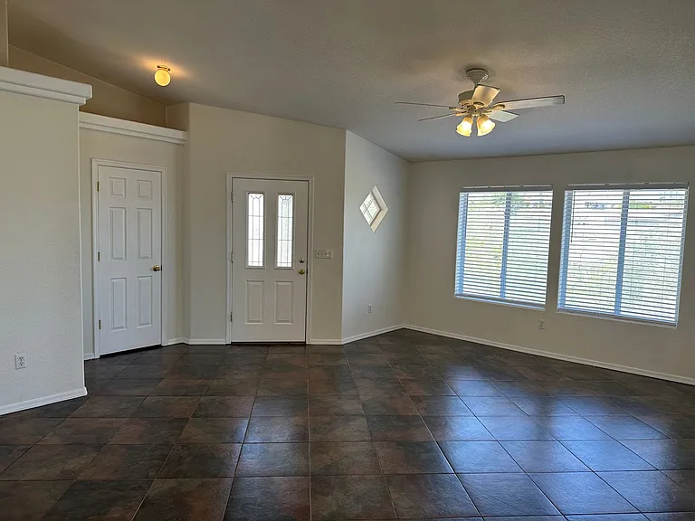2939 Maracaibo Ln — Photo 4