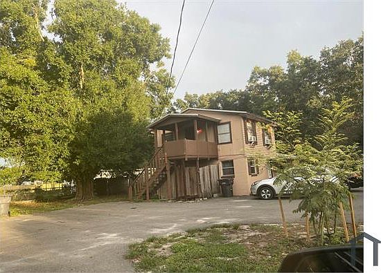 3rd image of 4570 Transport Rd APT C