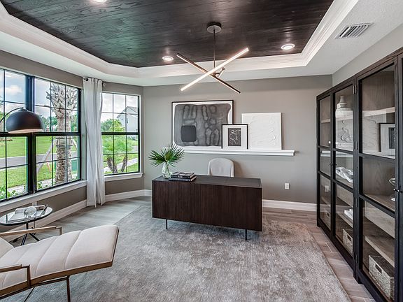 Flex room with optional tray ceiling