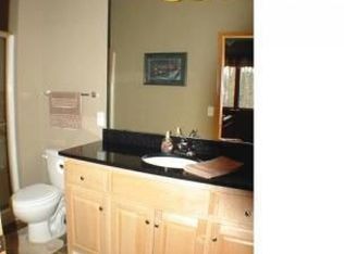 2736 Woodale Dr, Mounds View, MN 55112