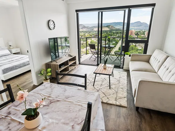 1471 Saint Paul St, Kelowna, BC