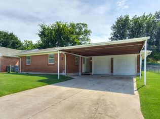 9316 NE 13th Pl, Midwest City, OK 73130