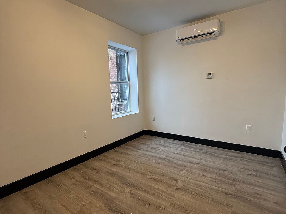 2nd image of 11 Thomas St #B2