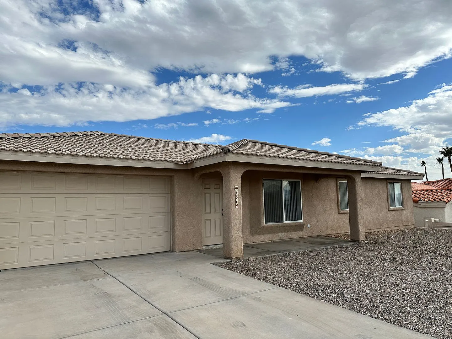 1514 Pebble Dr — Photo 2