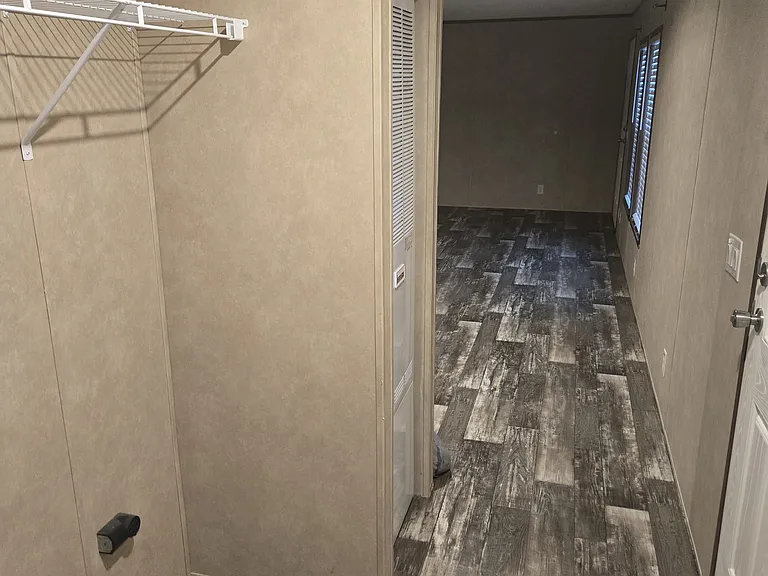 225 Tamara Ln — Photo 15
