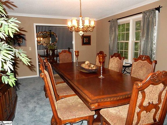 2nd image of 8 Burlwood Ct