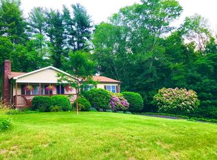 18 Colleen St, Killingly, CT 06239