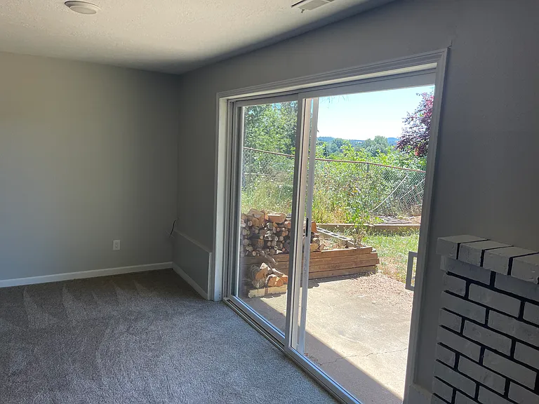 759 NE 4th Pl — Photo 22