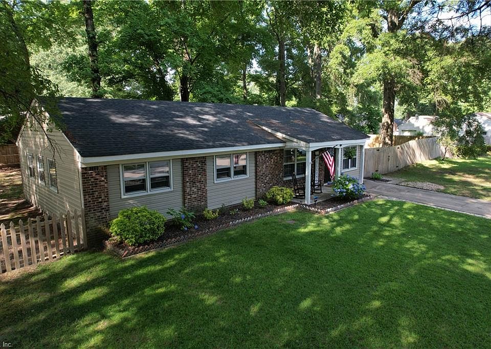 1st image of 4600 Maplewood Dr