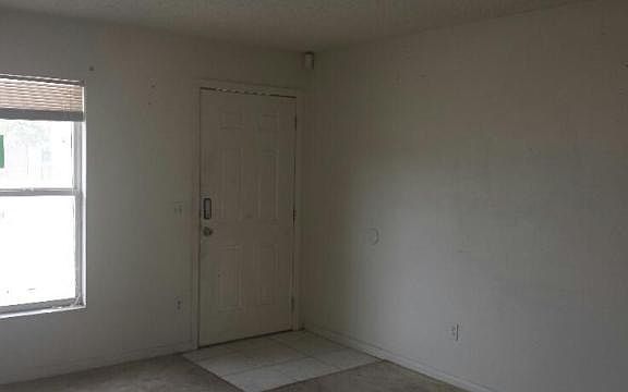 4th image of 7007 Parliament Dr