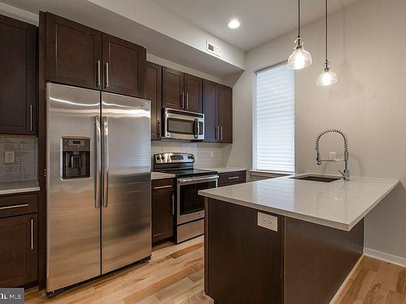 4th image of 4304 Cresson St APT 17