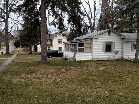 2nd image of 406 Morse St