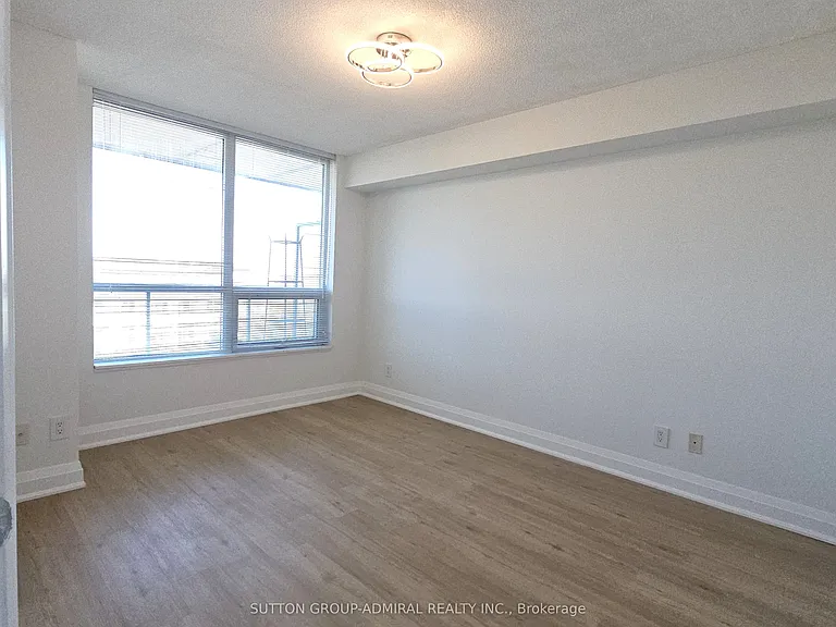 20 N Park Rd #417 — Photo 11