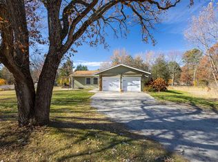 1003 Cranmoor Rd, Nekoosa, WI 54457