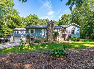 5468 Valley Run St, Hickory, NC 28601