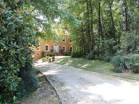 Very private wooded lot