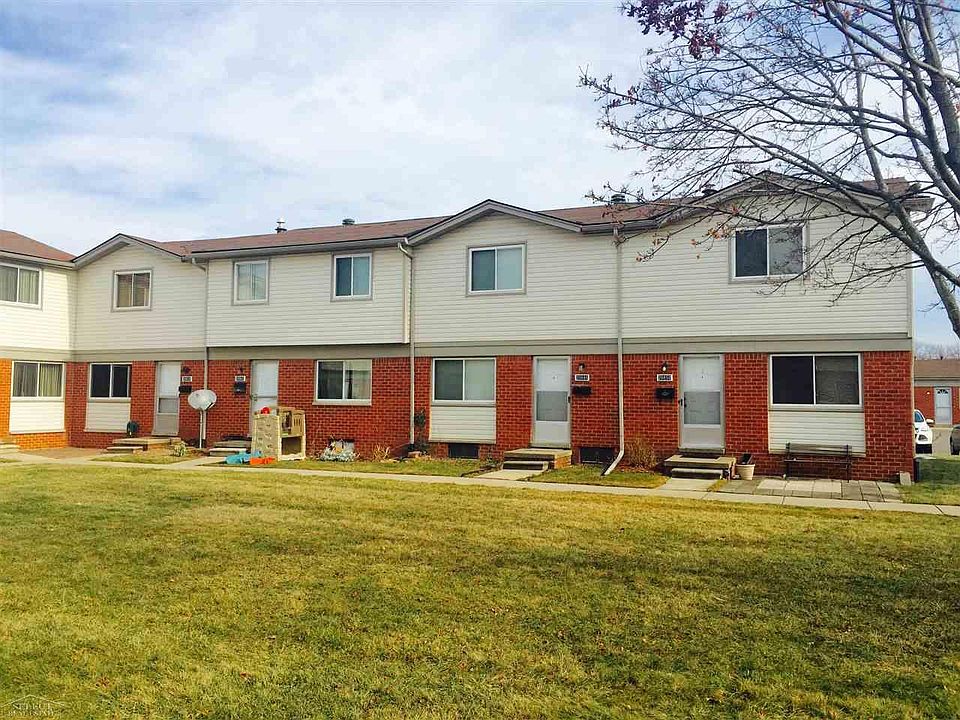 1st image of 20901 Washington Dr