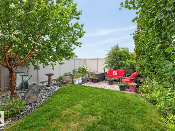5495 Crabapple Loop SW, Edmonton, AB T6X 1S5