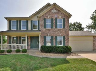 5 Hemingway Ct, Weldon Spring, MO 63304