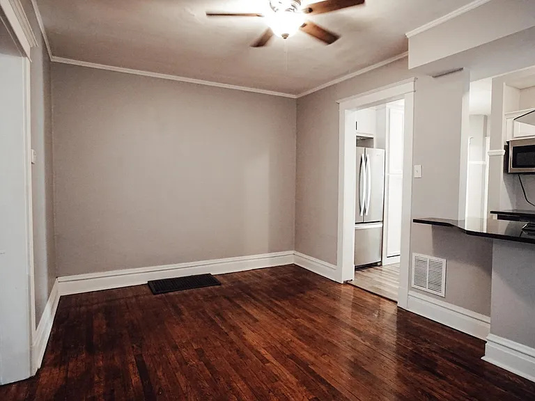 4976 Chippewa St #1W — Photo 15