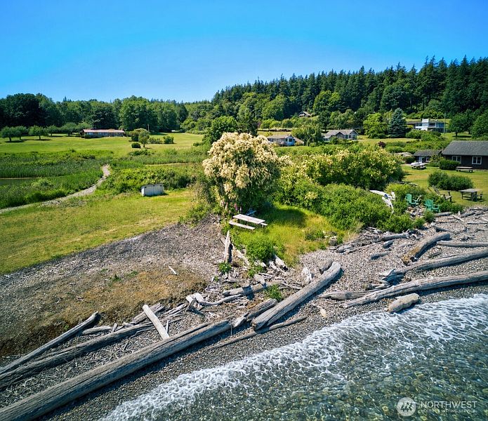 3rd image of 6291 Seaway Hollow Road
